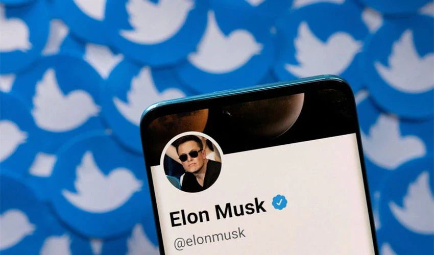 In call with Twitter staff, Elon Musk muses on space aliens, company's future