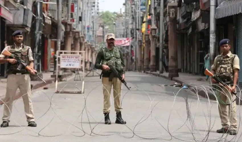 Indian troops martyr two Kashmiri youth in Shopian during a cordon and search operation