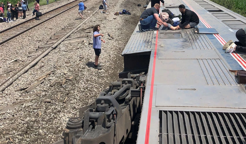 Three dead in Amtrak train crash and derailment in Missouri