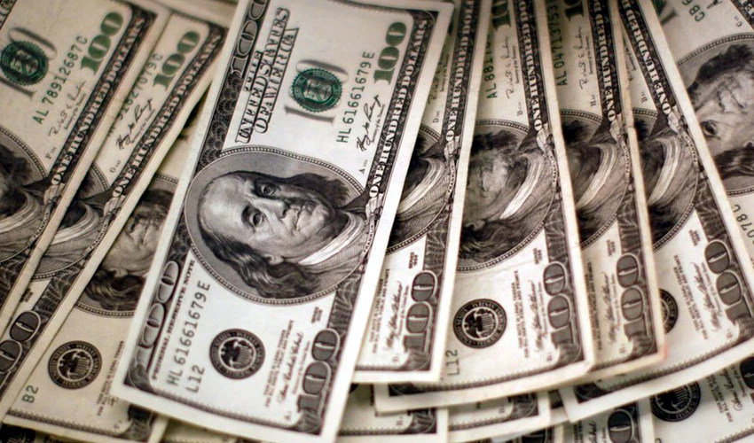 Dollar further gains Rs3.09 in interbank, reaches all-time high of Rs236.02