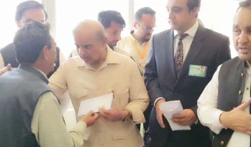 PM Shehbaz Sharif distributes cheques among flood victims of Hunza