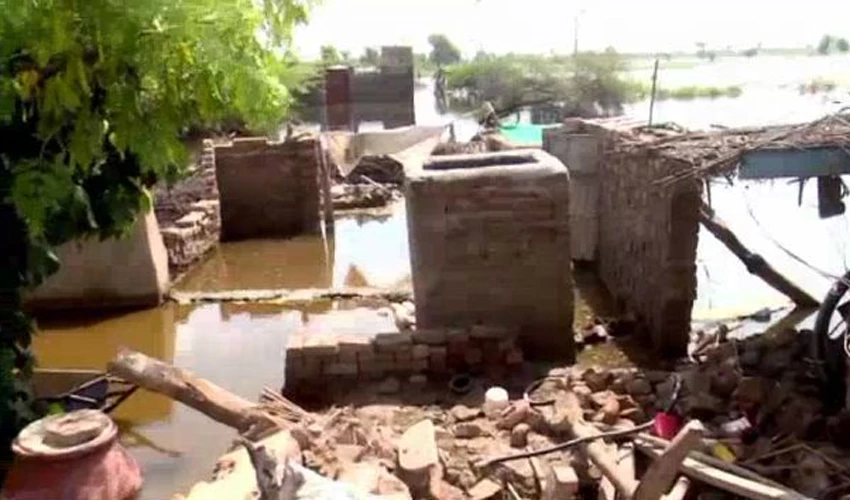 Ravaging flood in Indus River continues to annihilate residential areas in Sindh