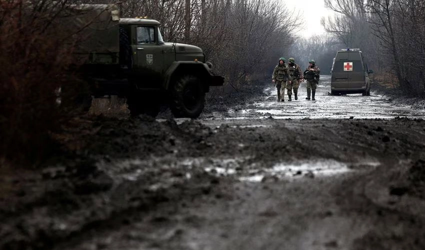 Ukraine scorns Russian missile strikes on civilians, defence of Bakhmut holds