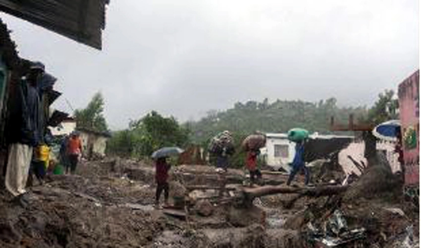 Cyclone toll passes 200 in Malawi, Mozambique as hopes for survivors fade