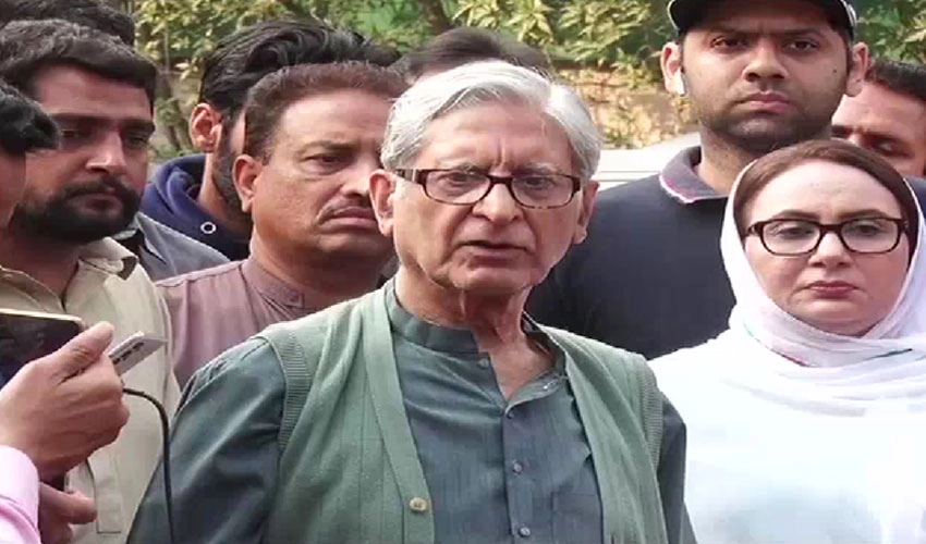 Police had come to attack Zaman Park, says Aitzaz Ahsan