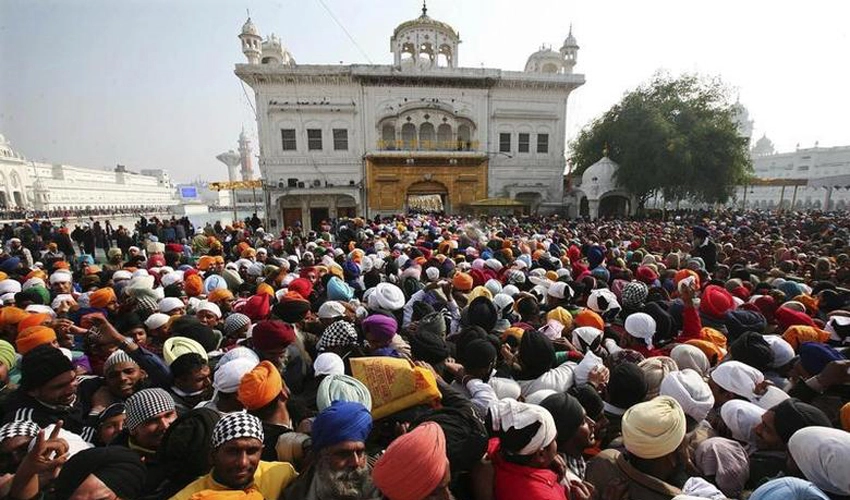 Five arrested after blast near India's Golden Temple