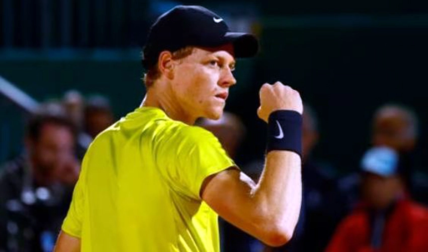 Jannick Sinner eases past Kokkinakis into Italian Open last 32