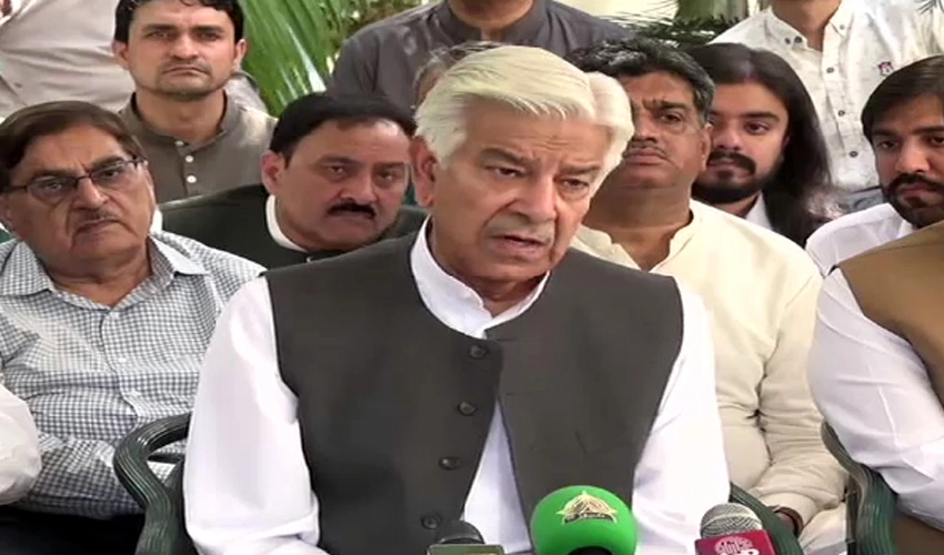 Judiciary is giving NRO to Imran Khan, says Khawaja Asif