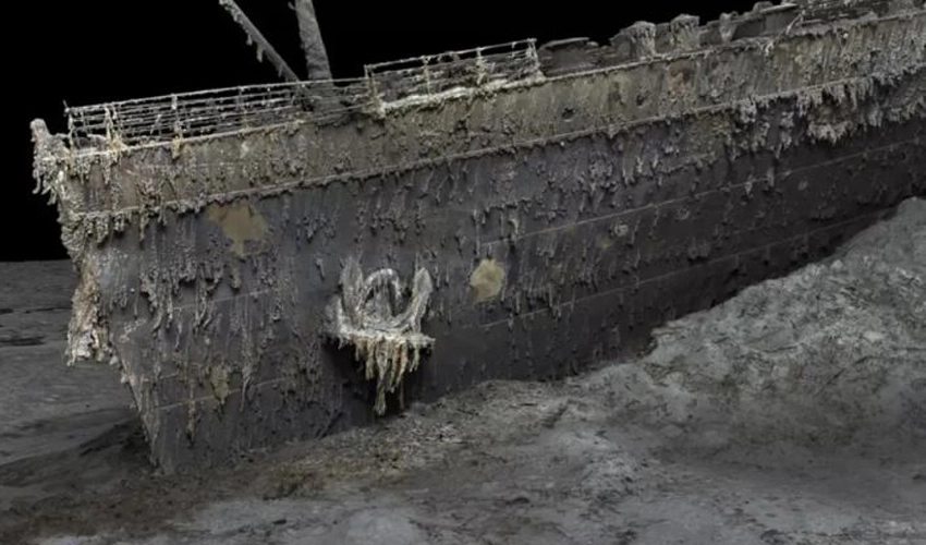 Titanic shipwreck captured in first full digital scan