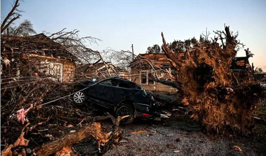 Tornado ravages Texas town, three reported dead, 100 hurt