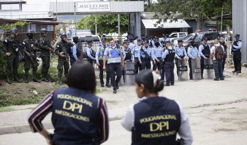 Over 41 dead in gang violence, fire at Honduras women's prison