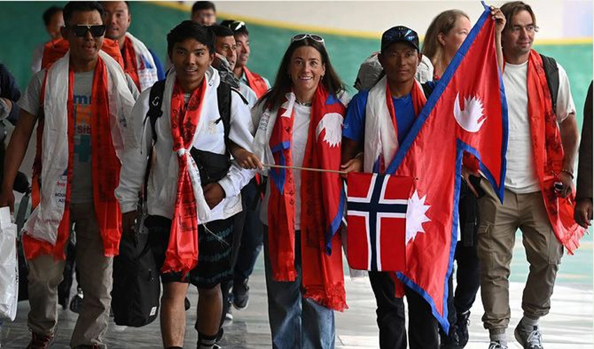 14 peaks record climbers get heroes' welcome in Nepal