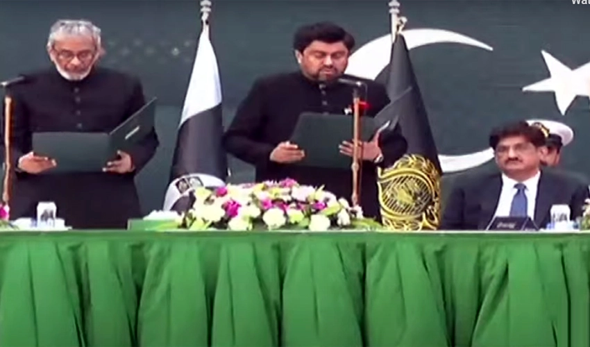 Justice (retd) Maqbool Baqir takes oath as Sindh Caretaker CM