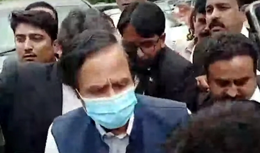 Gujrat corruption case: Ch Pervaiz Elahi remanded in NAB custody until Aug 29