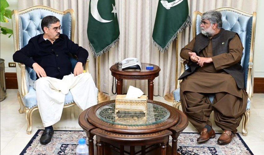 Caretaker PM Kakar, Balochistan CM discuss law & order situation