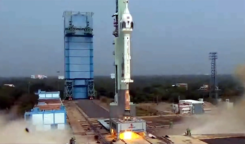 India launches key test for manned orbital mission