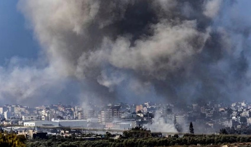 Palestinians say deadly strikes hit Gaza hospitals as martyrs' toll rises to 11,078