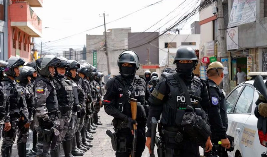 Ecuador under state of emergency, curfew after narco boss escapes