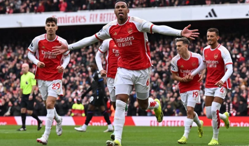 Arsenal thrash Crystal Palace to ease back to winning ways in Premier League