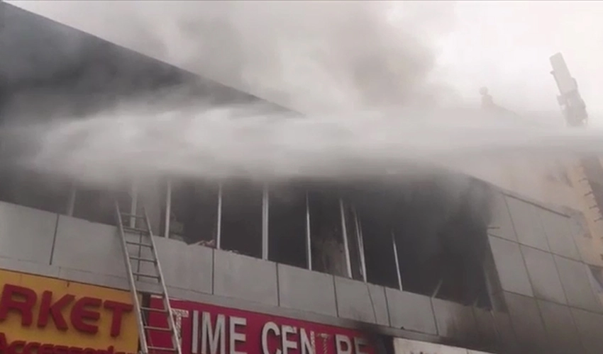 Over 100 shops gutted as fire engulfs electronics market in Peshawar