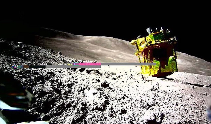 Japan craft made successful pin-point Moon landing, says space agency