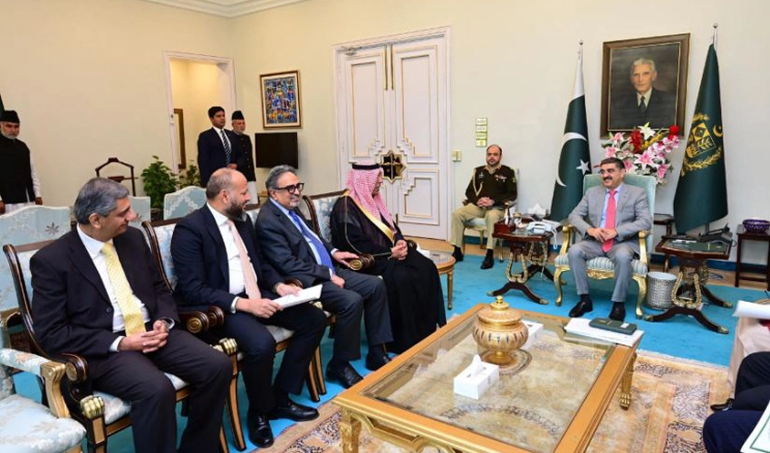 PM urges Saudi Arabia’s Jomaih Group to invest in Pakistan’s alternative energy sector