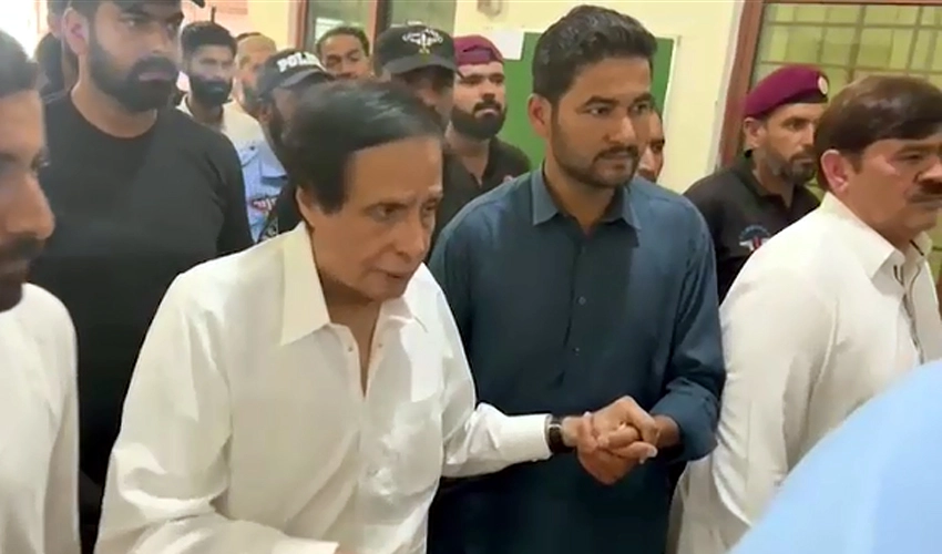 SC allows PTI president Ch Pervaiz Elahi to contest elections from PP-32 Gujrat