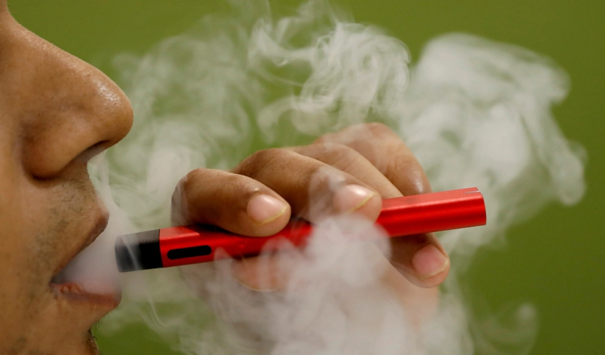 UK unveils plan to ban disposable e-cigarettes