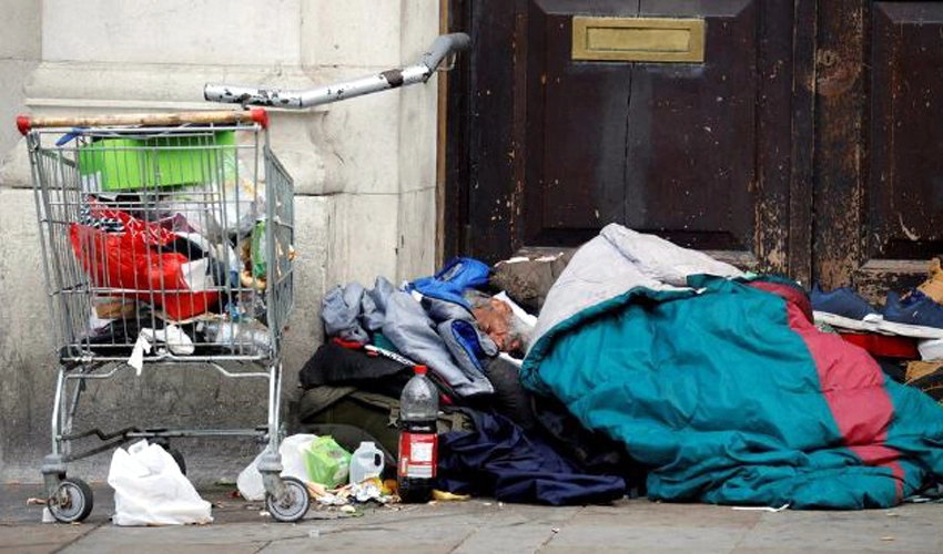 London mayor calls for govt help as homelessness jumps