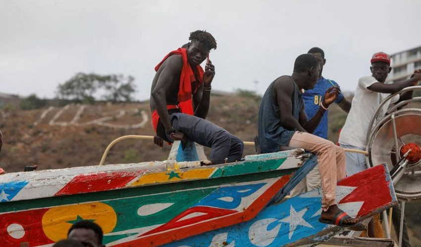 At least 24 dead in migrant shipwreck off Senegal