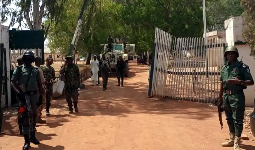 Gunmen kidnap more than 280 students from Nigerian school