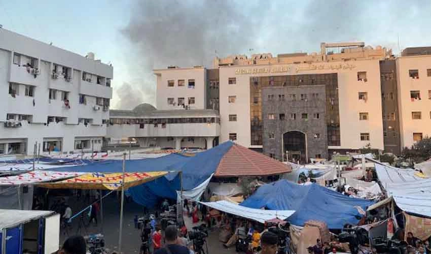 Battle rages around Gaza hospital, martyrs' toll at 31,726