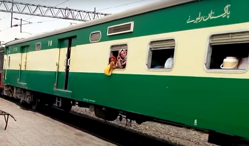 Pakistan Railway decides to run four special trains on Eidul Fitr