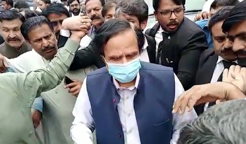 Pervaiz Elahi's ribs break after falling in washroom