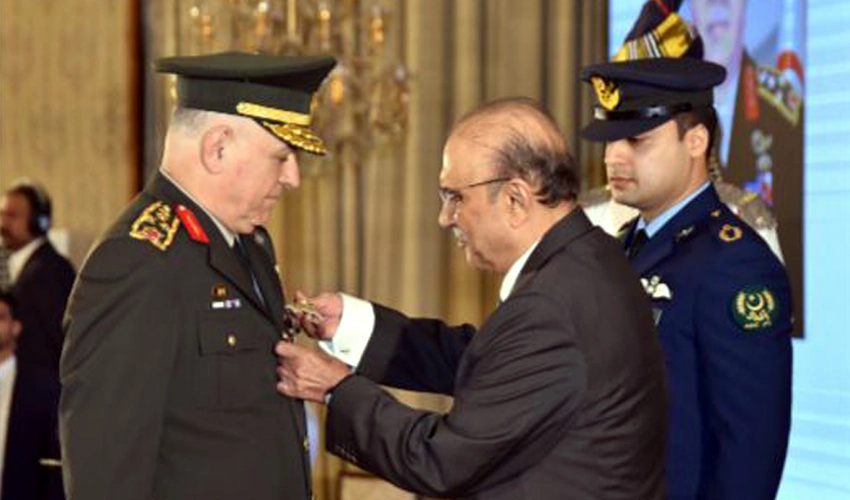 President confers Nishan-i-Imtiaz (Military) on Turkish Chief of General Staff Metin Gurak