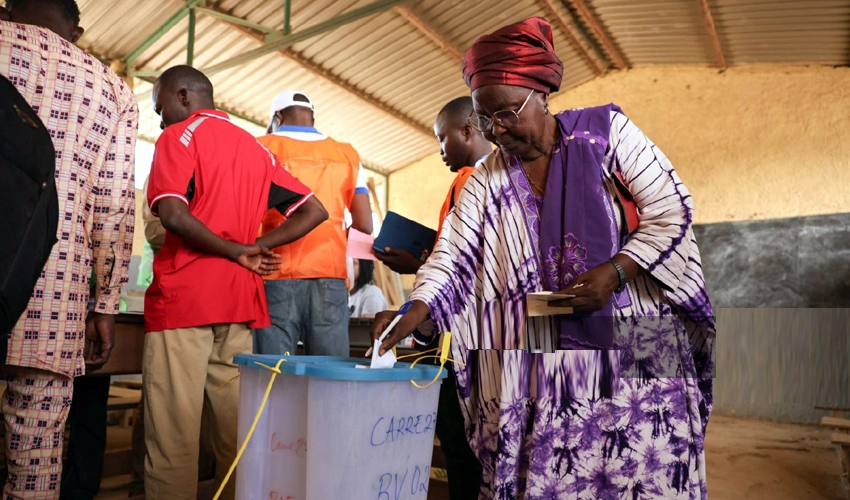 Military-ruled Chad votes for president in bloody transition