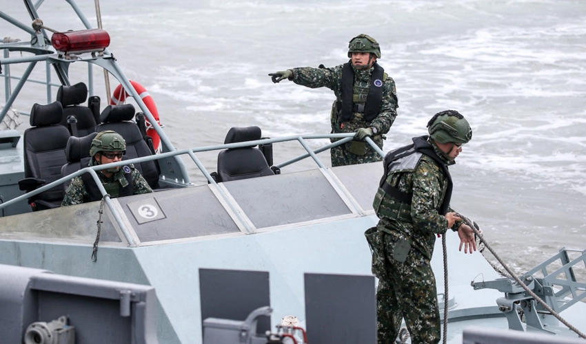 China warns of Taiwan 'war' as military drills encircle island