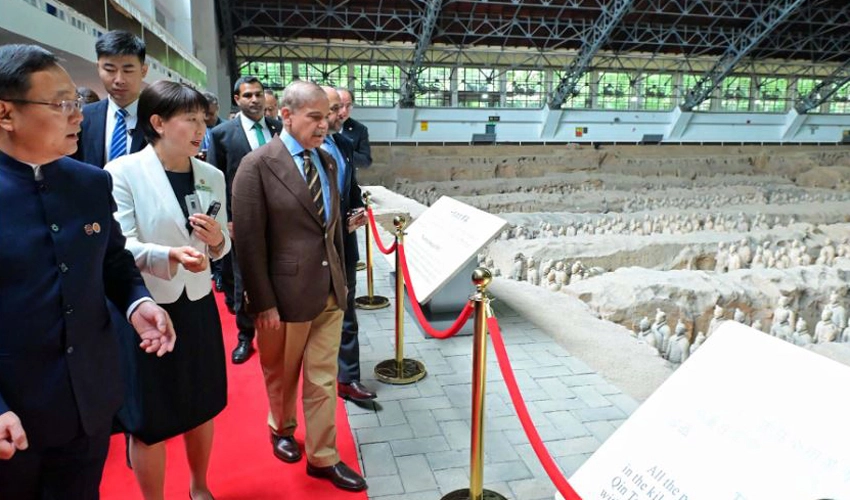 PM Shehbaz Sharif visits historical Chinese Terracotta Warriors Museum in Xi’an