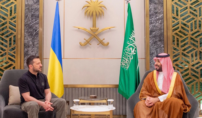 Zelensky discusses peace summit on Saudi visit