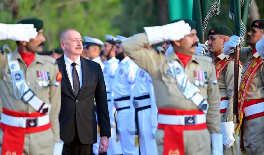 Azerbaijan President Ilham Aliyev presented guard of honour at PM House