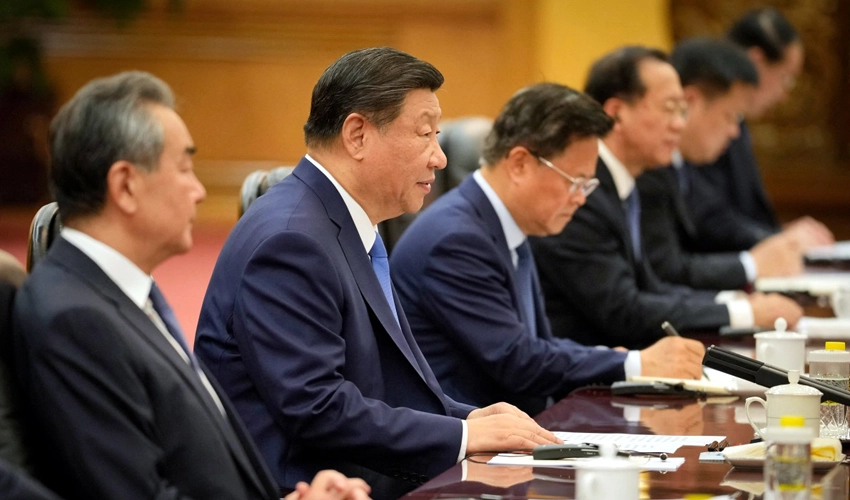 China's leaders vow to fight 'risks' plaguing economy